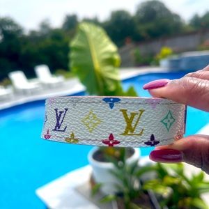 🔥🔥Louis Vuitton Bracelet 💯% Authentic